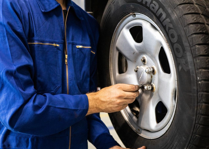 6 Cost-Effective Vehicle Maintenance Tips to Keep Your Fleet in Good Shape